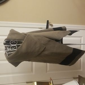 Joie moss green and black vest